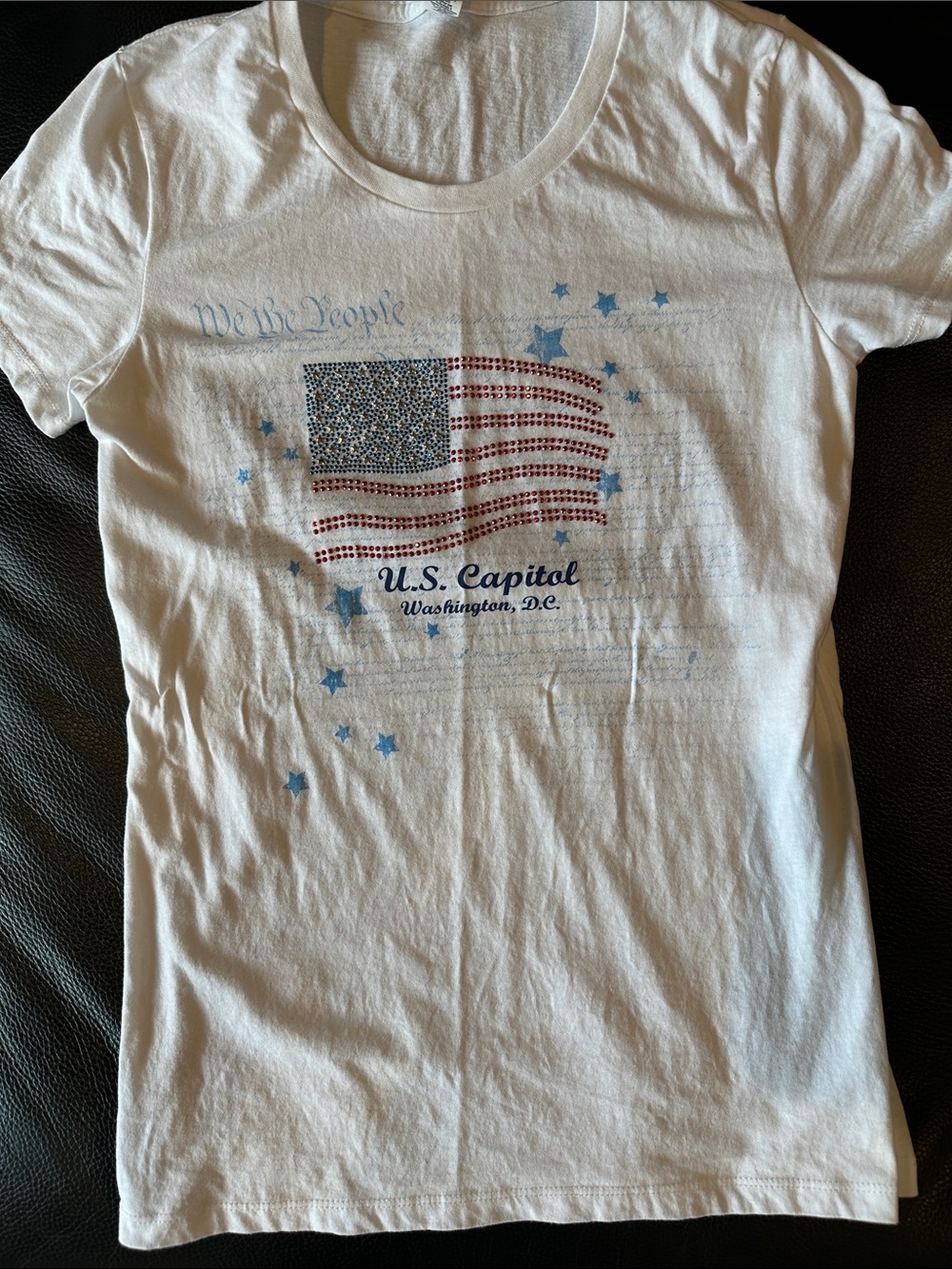 NWT White U.S. Capitol Graphic Tee - Women’s Tee